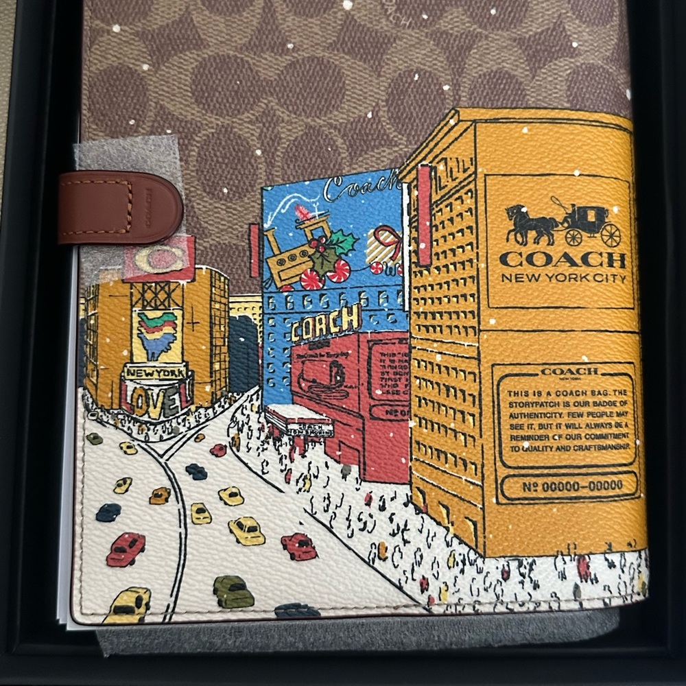 NWT 🦖 Coach LIMITED EDITION 2024 Holiday Notebook With Rexy and Snowman - Picture 12 of 14